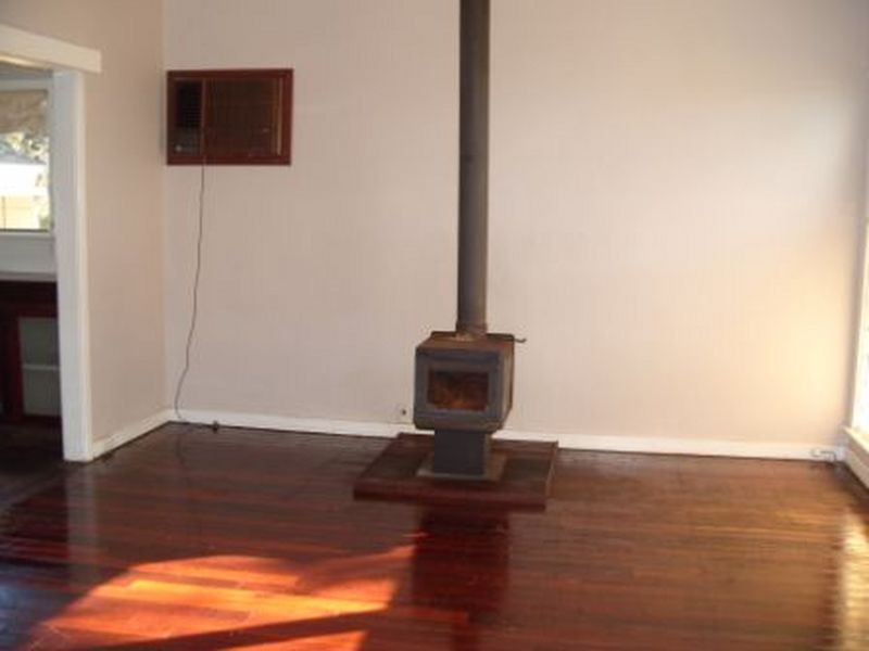 19 Diorite Street, Greenbushes WA 6254