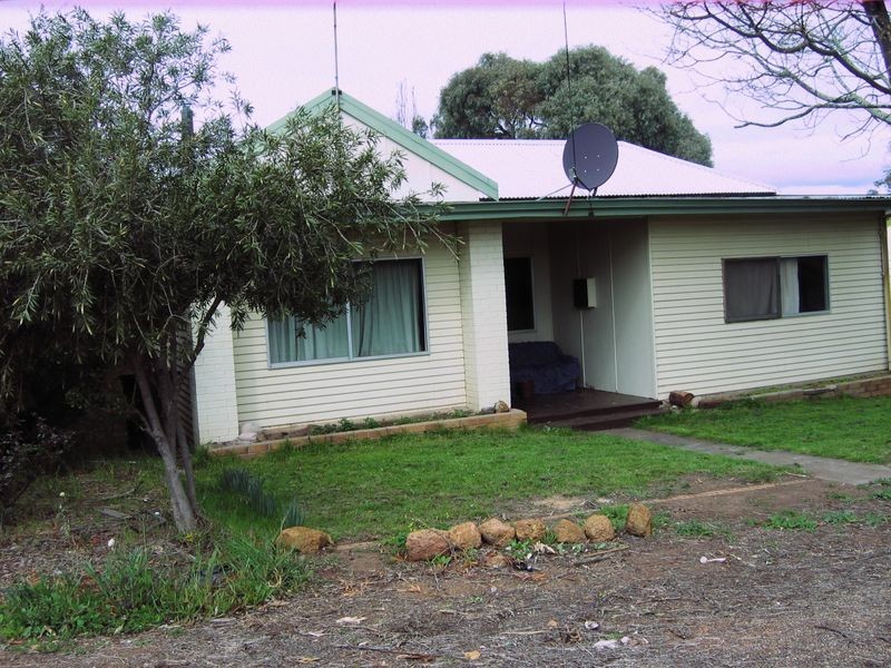 3 Blechynden Street, Boyup Brook WA 6244