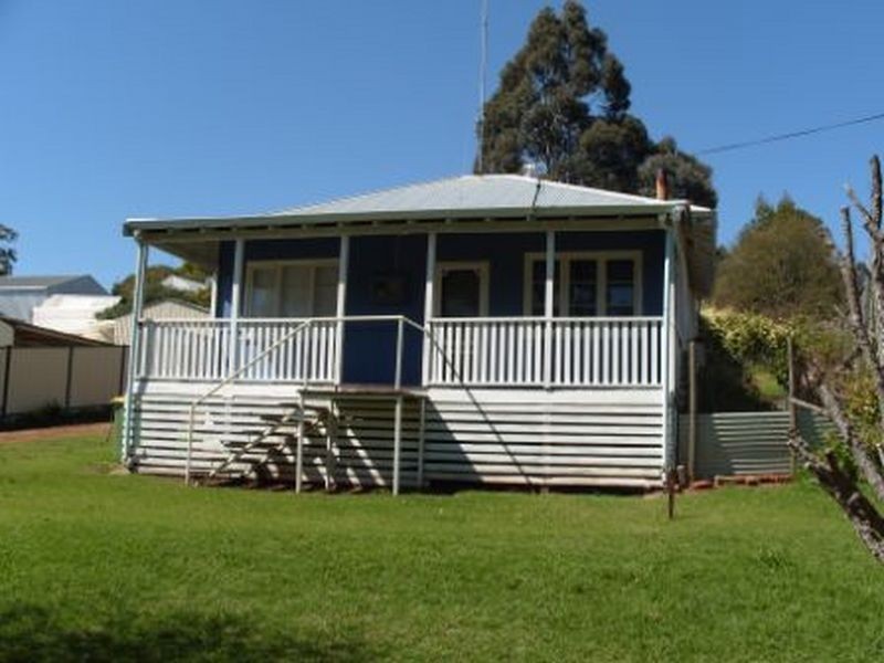 16 Hampton Street, Bridgetown WA 6255