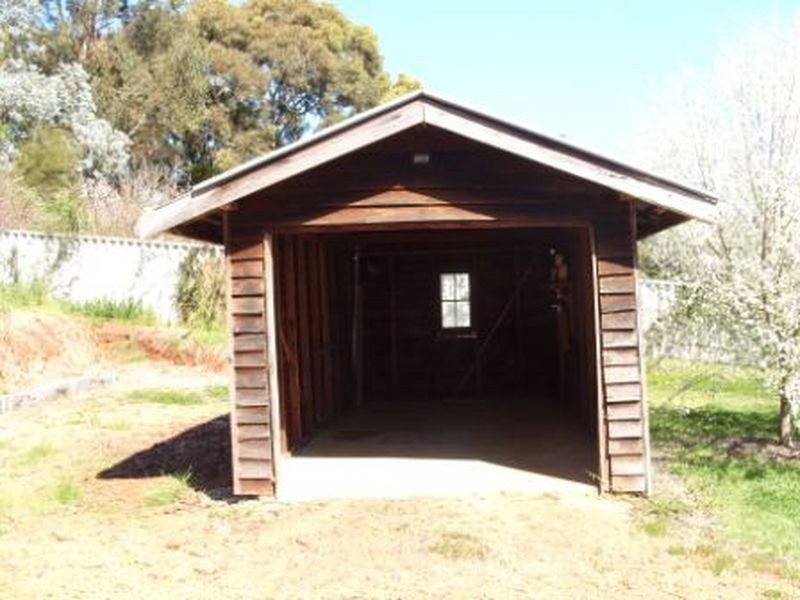 16 Hampton Street, Bridgetown WA 6255