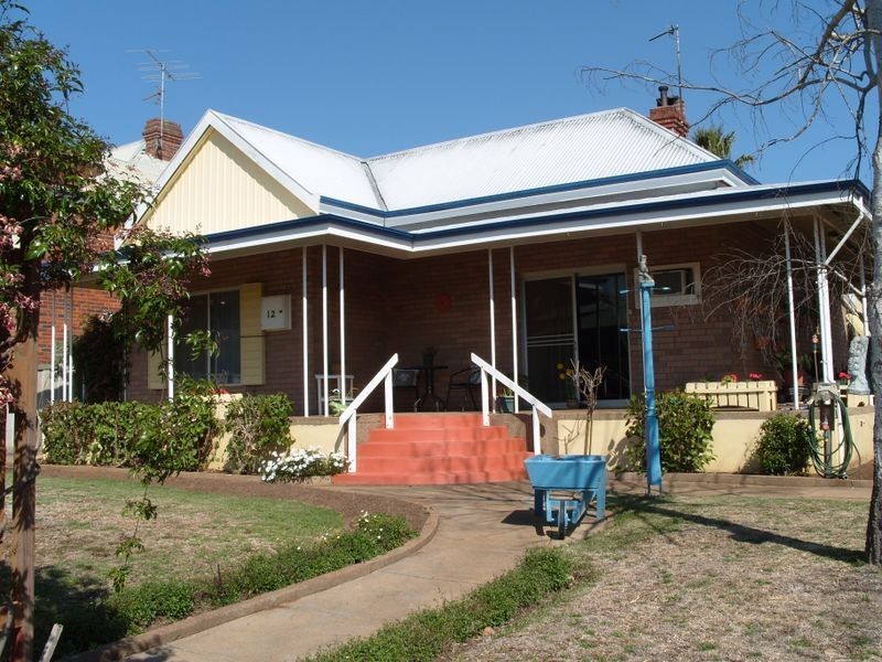 12 Phillips St, Bridgetown WA 6255