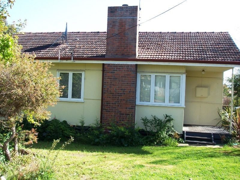 8 Cowley Street, Boyup Brook WA 6244