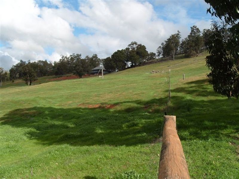 41 Smith Street, Bridgetown WA 6255