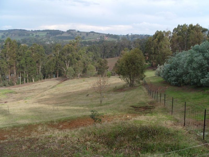 11 Hughes Place, Bridgetown WA 6255