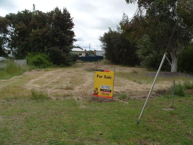 6 Mitchell Ave, Boyup Brook WA 6244