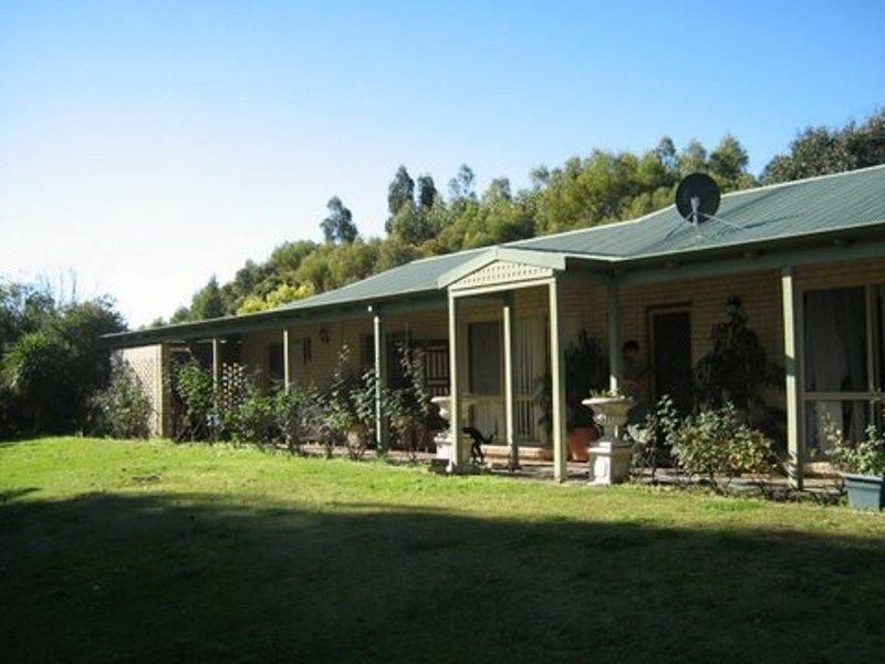 10 Lee Steere Drive, Boyup Brook WA 6244