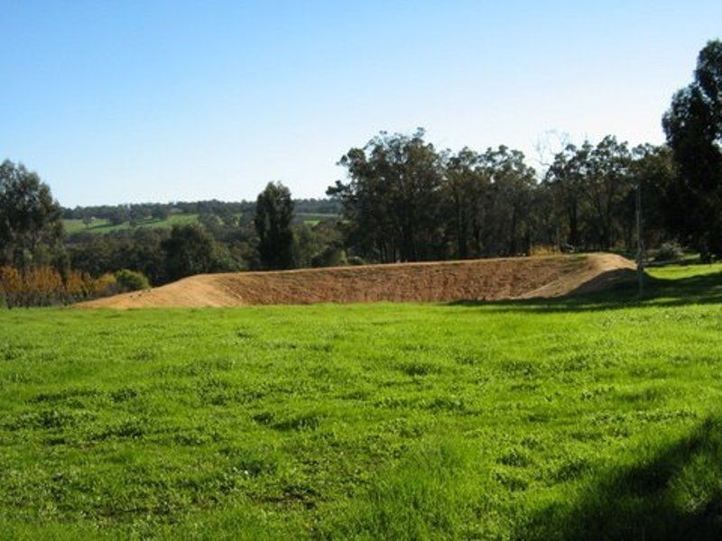 10 Lee Steere Drive, Boyup Brook WA 6244