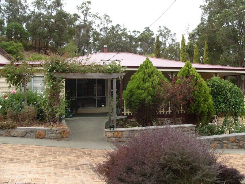 8 Loftie Street, Bridgetown WA 6255