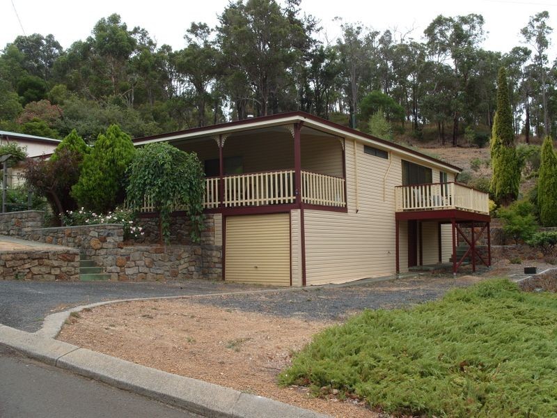 8 Loftie Street, Bridgetown WA 6255