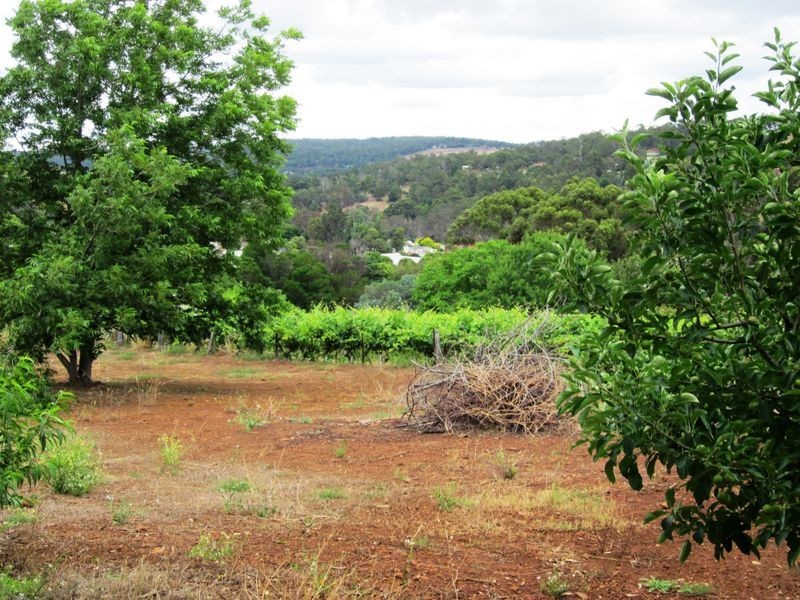 37 Barlee Street, Bridgetown WA 6255