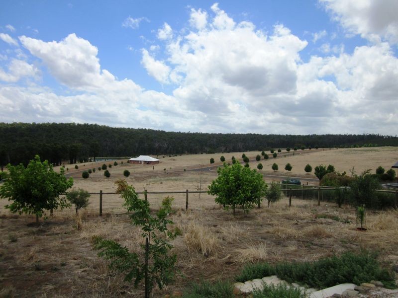 64 Balmoral Drive, Bridgetown WA 6255