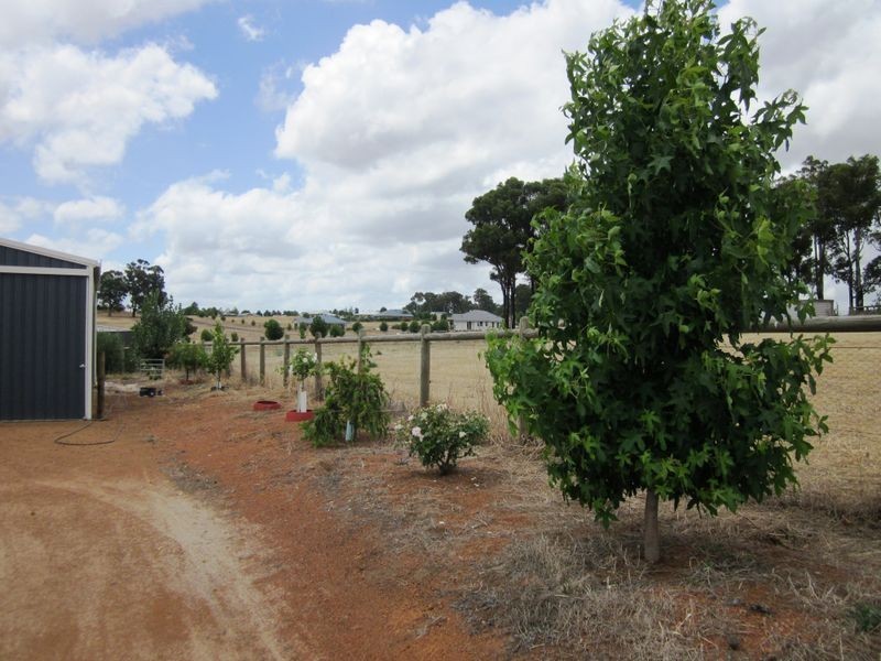 64 Balmoral Drive, Bridgetown WA 6255