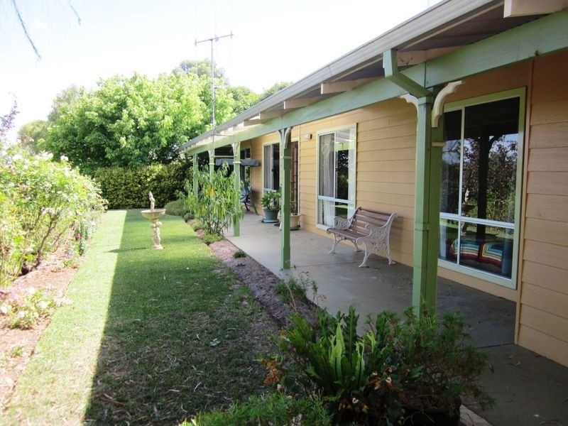 55 Carey Street, Bridgetown WA 6255