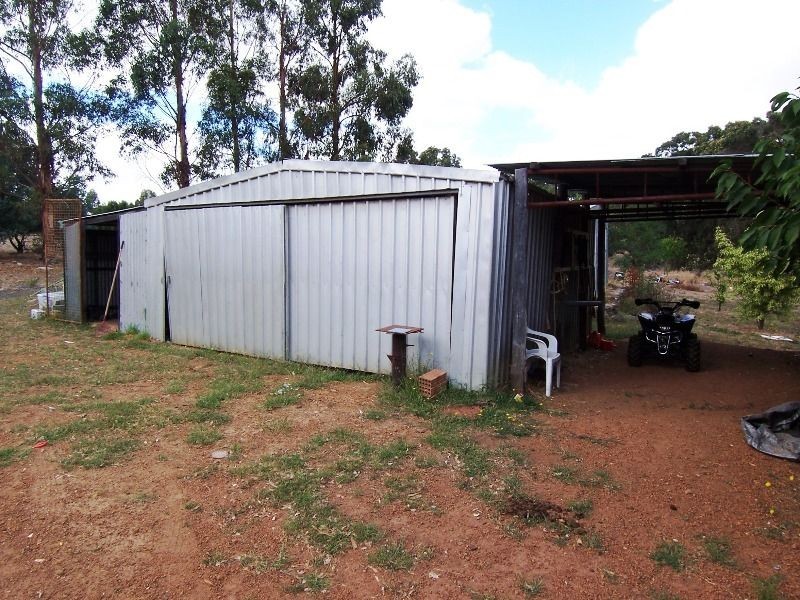 5 Lee-Steere Drive, Boyup Brook WA 6244