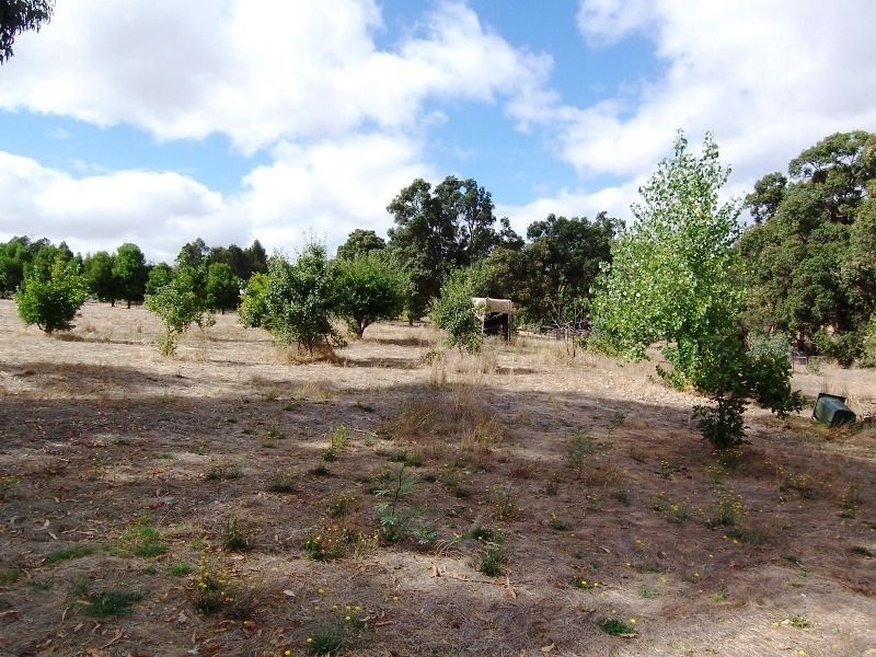 5 Lee-Steere Drive, Boyup Brook WA 6244