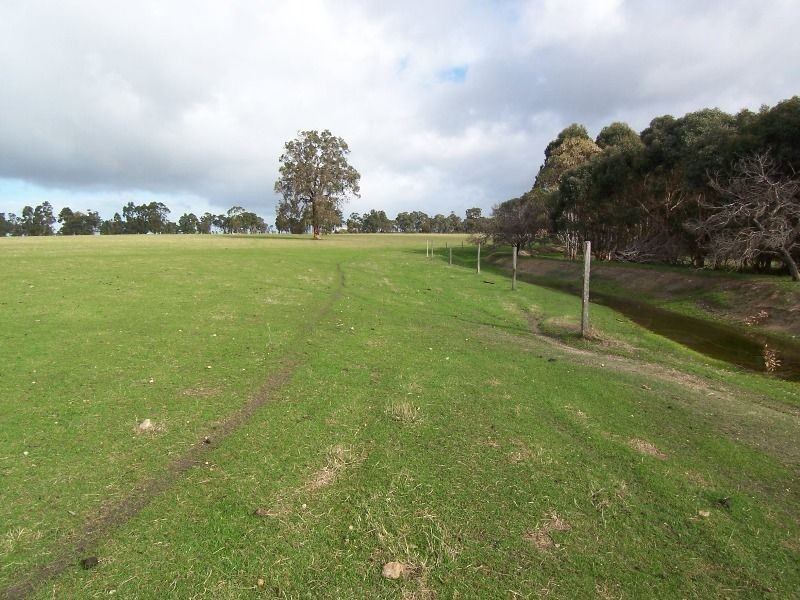 7266 Boyup Brook – Mayanup Road, Boyup Brook WA 6244