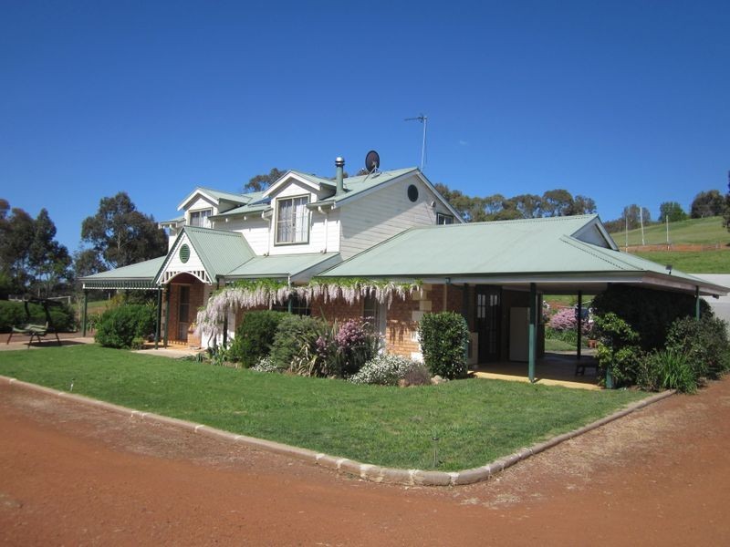 10 Davies Street, Bridgetown WA 6255