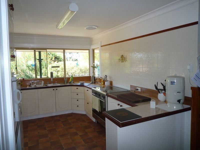 10 Davies Street, Bridgetown WA 6255