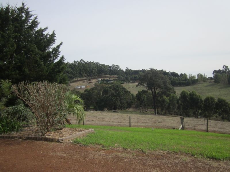 10 Davies Street, Bridgetown WA 6255