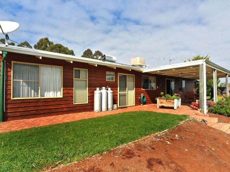 1 Trott Road, Bridgetown WA 6255