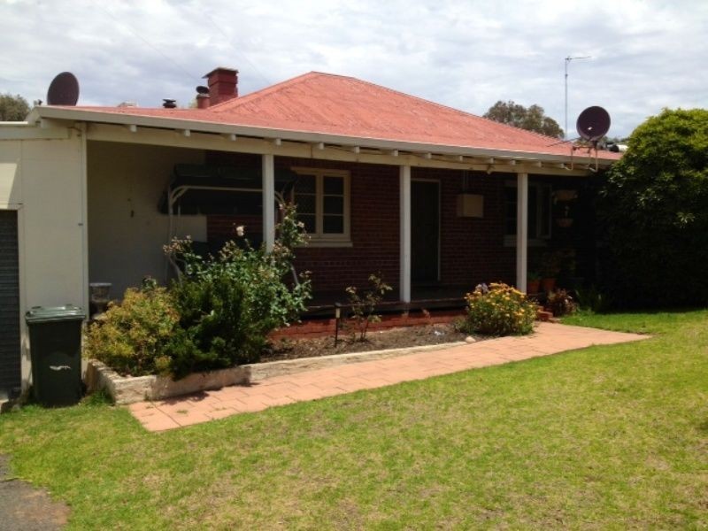 33 Barron Street, Boyup Brook WA 6244