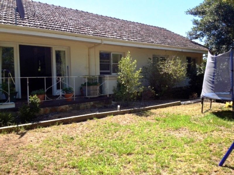 10 Robinson Avenue, Boyup Brook WA 6244