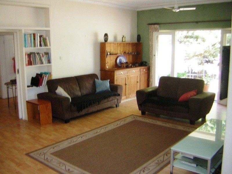 10 Robinson Avenue, Boyup Brook WA 6244