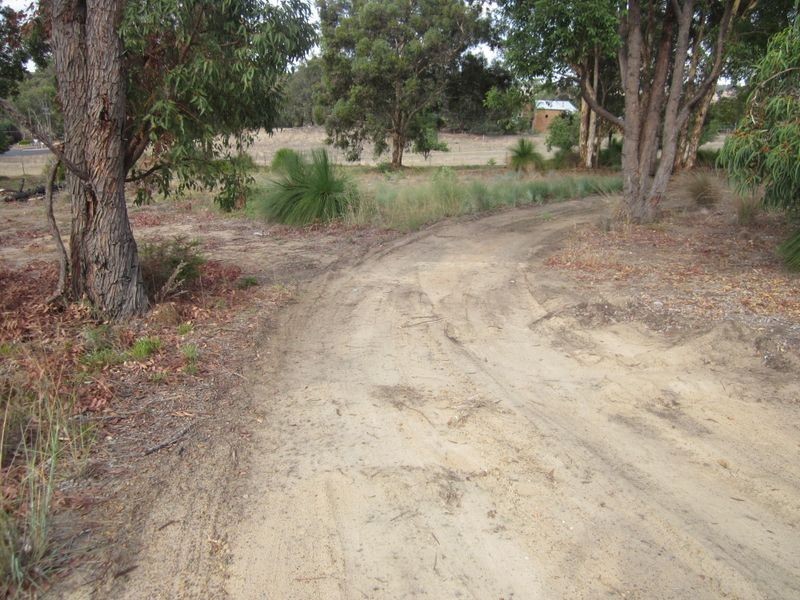 14 Reid Place, Boyup Brook WA 6244