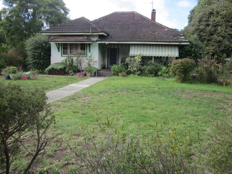 16 Blackwood Road, Greenbushes WA 6254