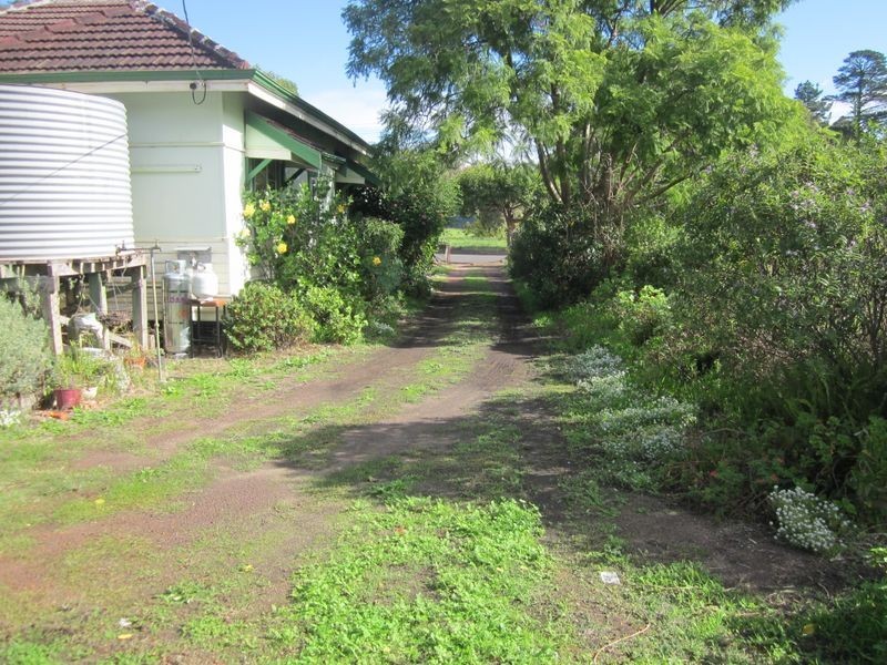 16 Blackwood Road, Greenbushes WA 6254