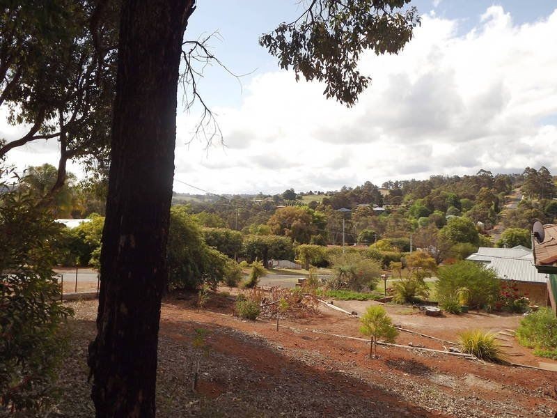 4 Barlee Street, Bridgetown WA 6255