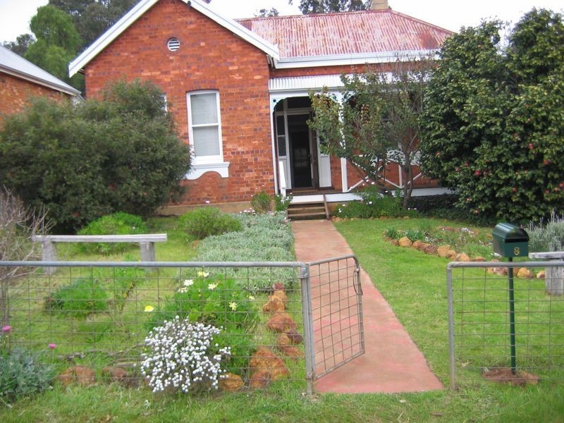 8 Phillips Street, Bridgetown WA 6255