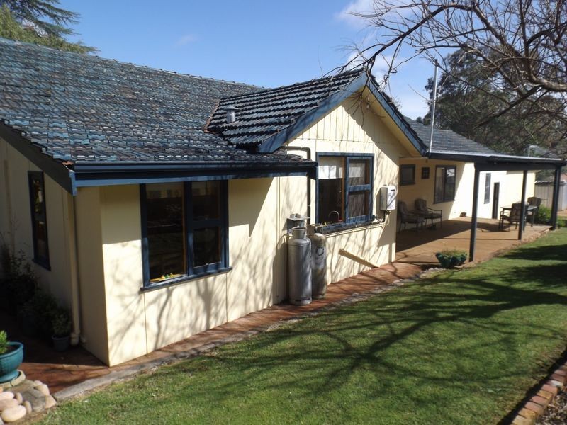 2 Padbury Road, Bridgetown WA 6255