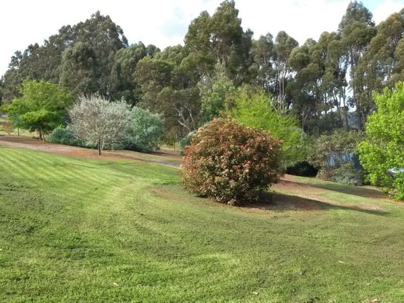 8 Cutmore Crescent, Bridgetown WA 6255