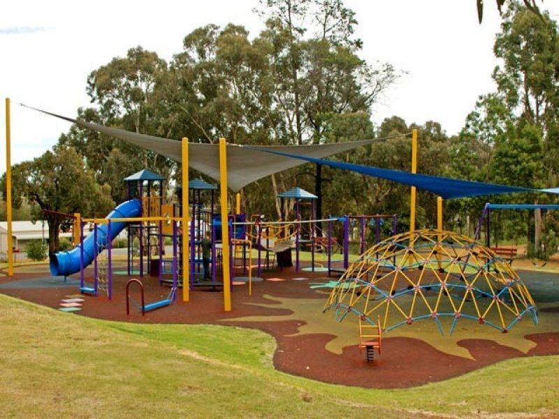 L 239 Ridgeview Avenue, Boyup Brook WA 6244