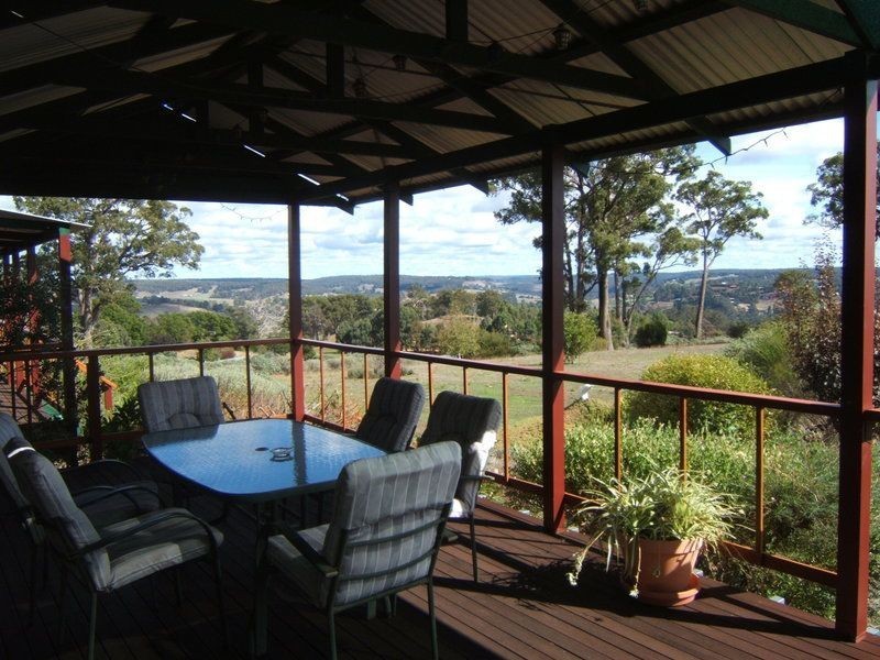 9 Rokewood Heights, Bridgetown WA 6255