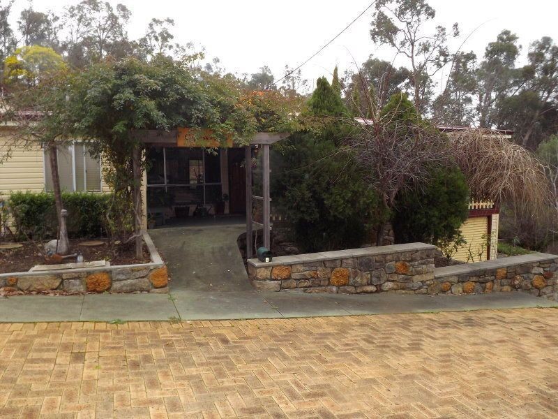 8 Loftie Street, Bridgetown WA 6255