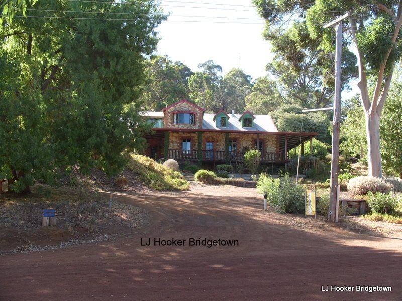 11 West Blackwood Terrace, Bridgetown WA 6255