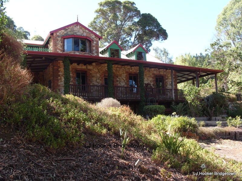 11 West Blackwood Terrace, Bridgetown WA 6255