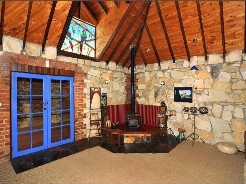 11 West Blackwood Terrace, Bridgetown WA 6255