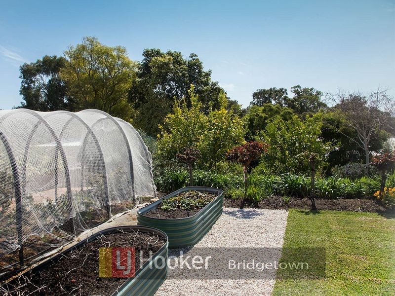 8 Reid Place, Boyup Brook WA 6244