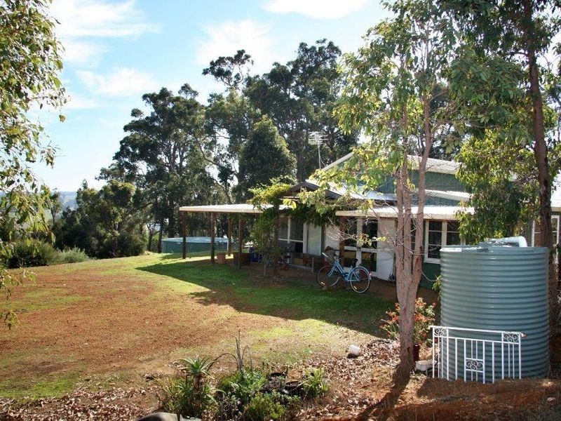 36 Campbell Street, Balingup WA 6253