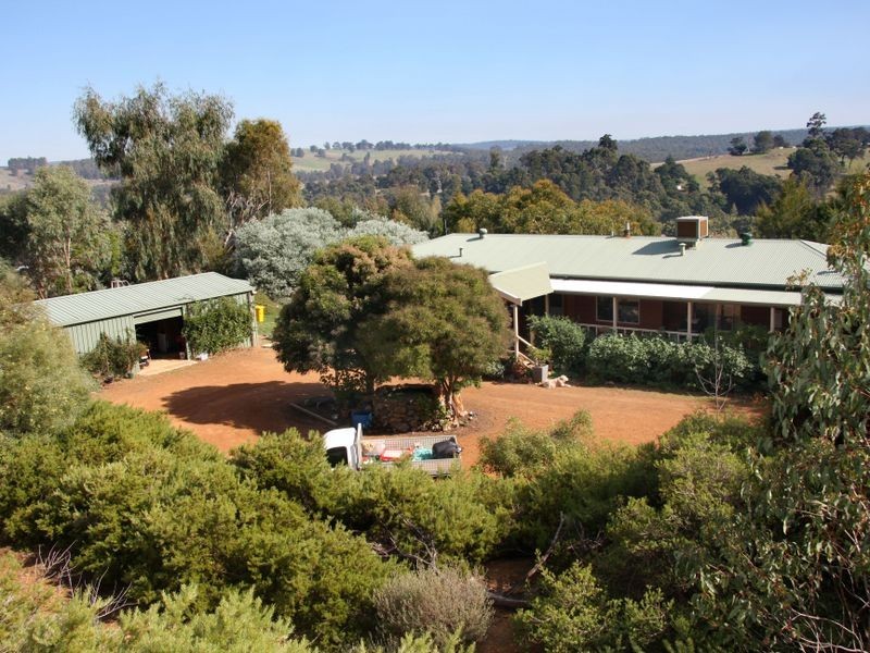 36 Campbell Street, Balingup WA 6253