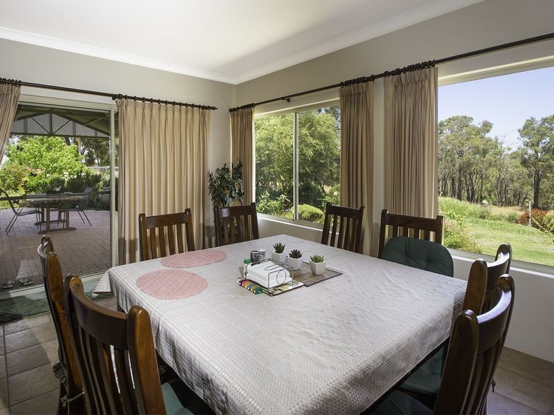 4 Barron Court, Boyup Brook WA 6244