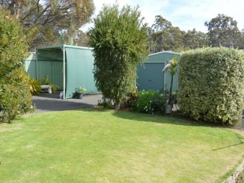 9 Rogers ave, Boyup Brook WA 6244