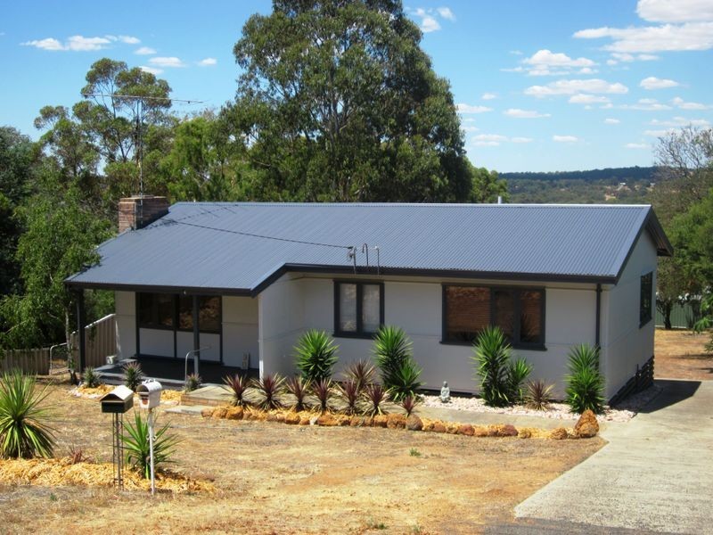 30 Inglis Street, Boyup Brook WA 6244