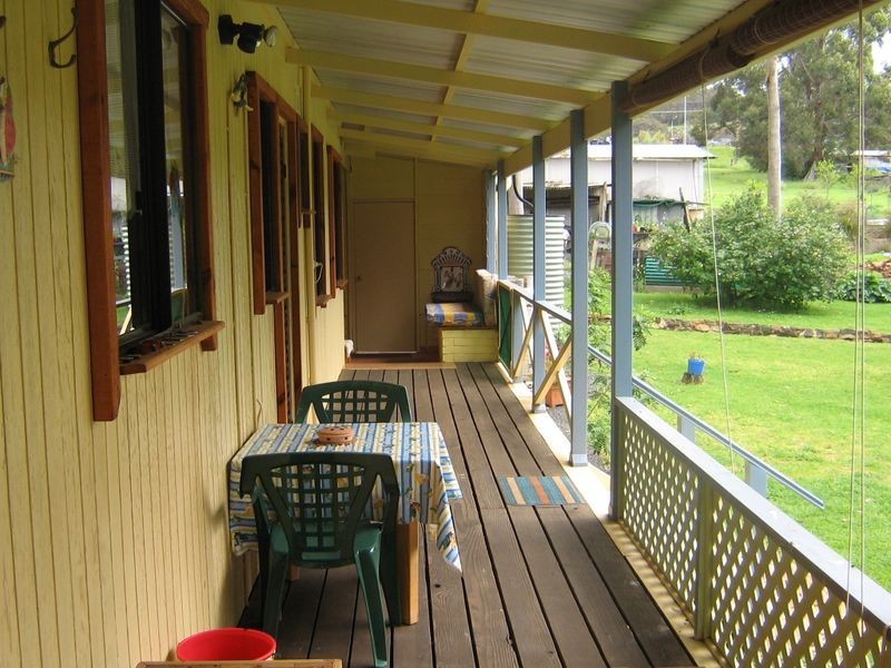 42 Nelson Street, Bridgetown WA 6255