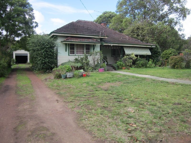 16 Blackwood Road,, Greenbushes WA 6254