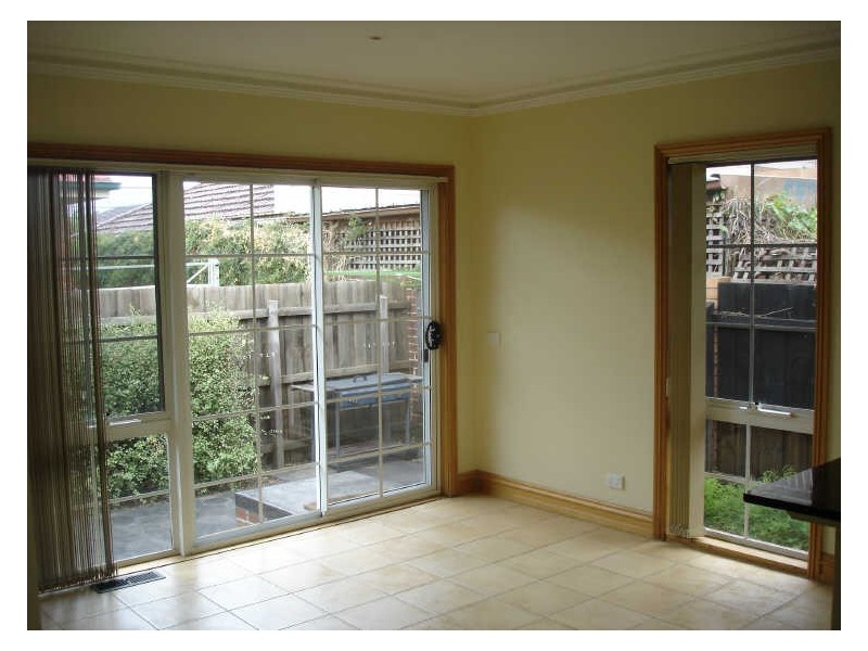 2/6 Stewart Road, Oakleigh East VIC 3166