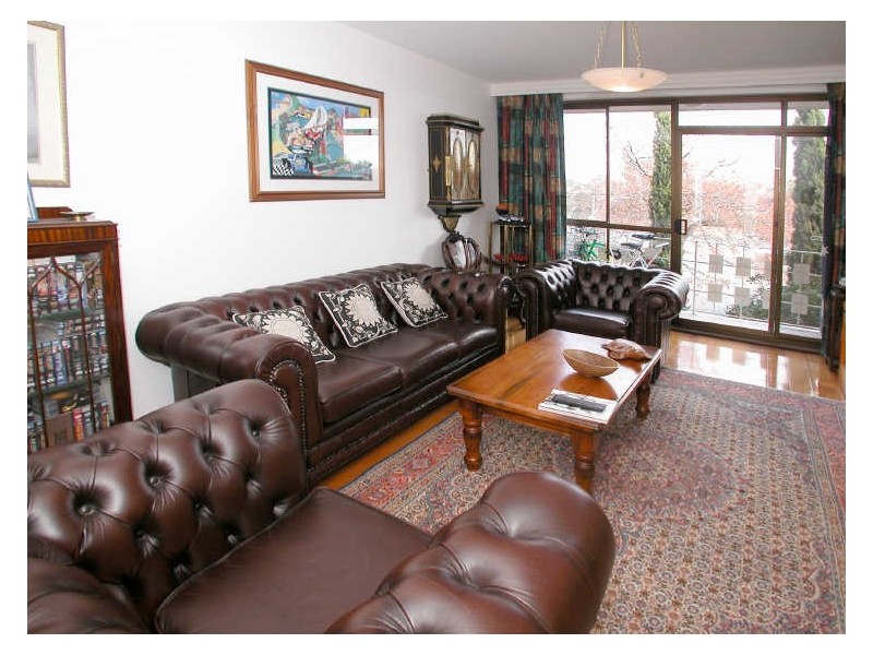 4/1447 Dandenong Road, Malvern East VIC 3145